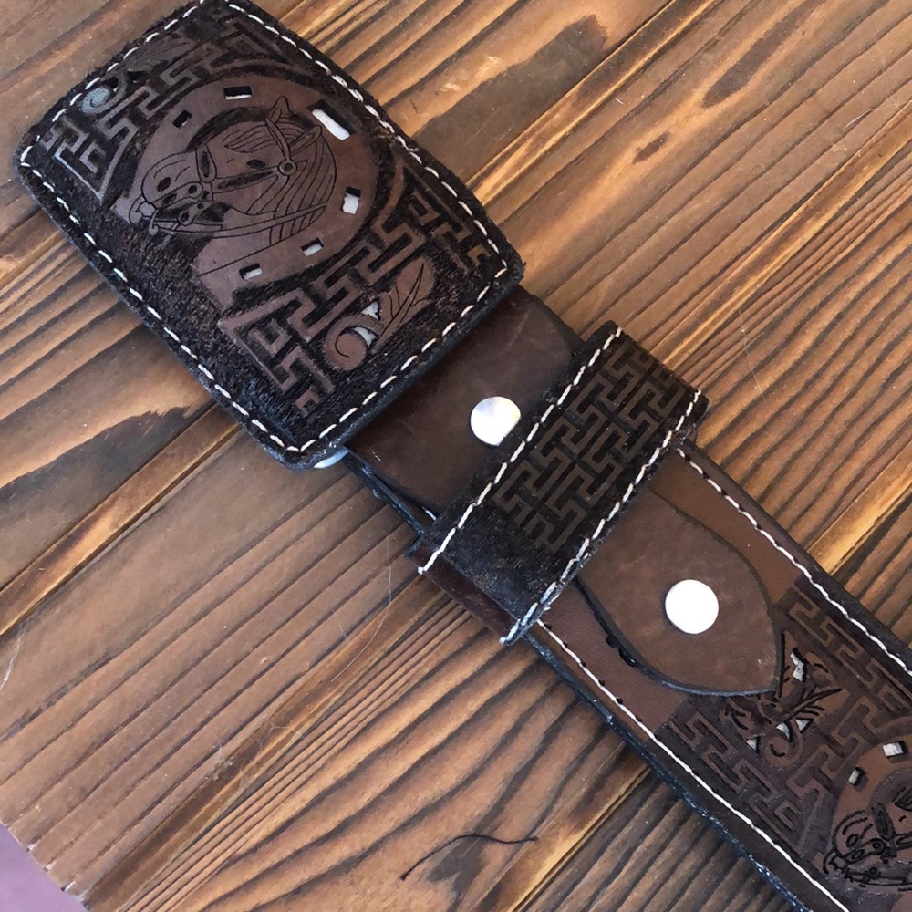 Hand carved Rodeo Brown leather cowboy belt unisex🐴
